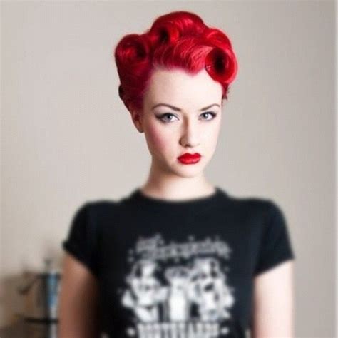 Love This Retro Hair Do Looks Rockabilly Rockabilly Fashion Rockabilly Short Hair Rockabilly