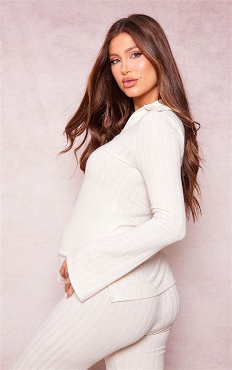 Maternity Cream Rib Long Sleeve Top Prettylittlething