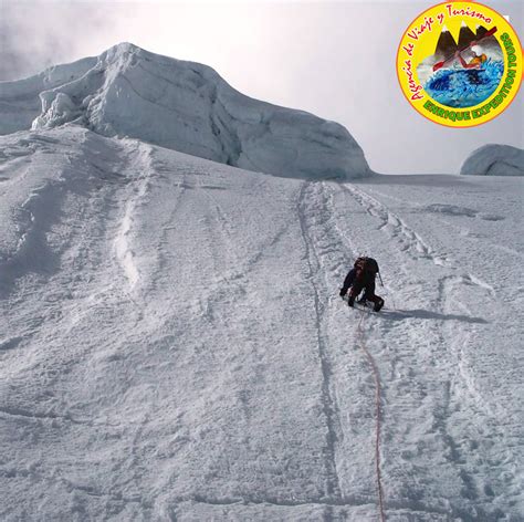 Caminata Escalada Santa Cruz Nevado Pisco Chopicalqui Peru