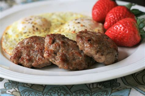 Spicy Maple Breakfast Sausage Recipe