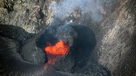 Video Kilauea Eruption Update Stunning New Lava Footage