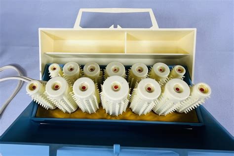 VINTAGE Clairol Kindness 14 Instant Hairsetter Hot Rollers Curlers