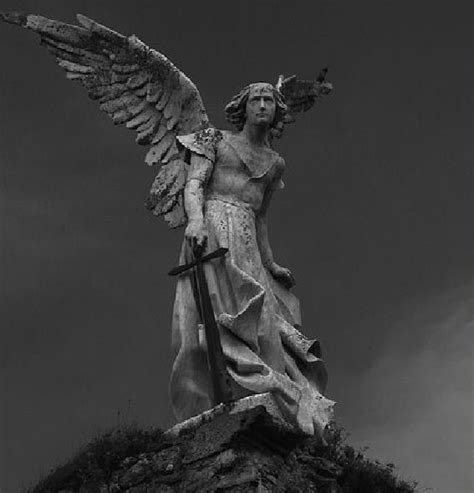 warrior angel | Cemetary statue, Angel art, Angel warrior