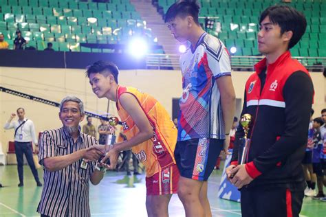 Turnamen Voli Piala Gubernur Jateng Ditutup Bank Jateng Putra Dan