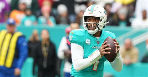 Dolphins GM Jalen Hurts 255M Eagles Contract Doesn T Move Our