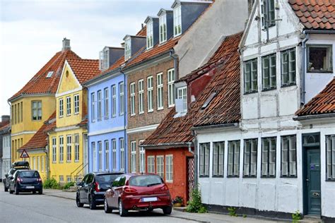 Casas Coloridas T Picas Em Dinamarca Imagem De Stock Imagem De