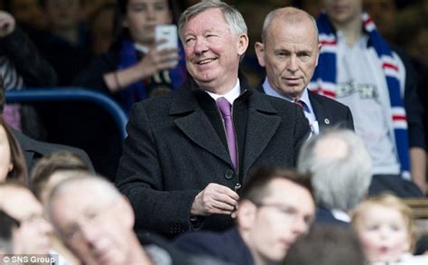 Sir Alex Ferguson Retires As Manchester United Manager After Over 26