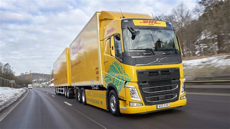 Volvo Trucks Y Dhl Probar N Camiones Pesados El Ctricos Parabrisas