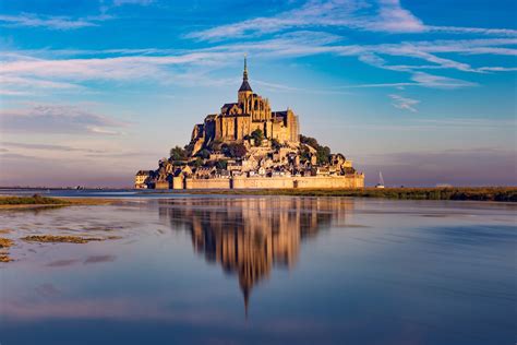 Mont Saint Michel la véritable histoire de labbaye