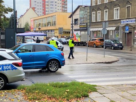 Wzmożone kontrole w rejonie przejść dla pieszych i przejazdów