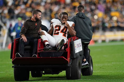 Cleveland Browns’ Nick Chubb suffers season-ending knee injury in loss ...