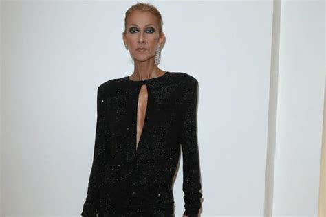 Céline Dion en robe noire fendue Alexandre Vauthier