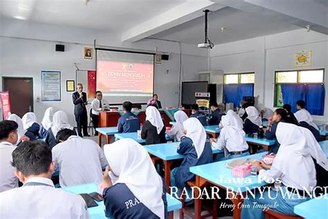 Bphn Mengasuh Di Sekolah Ykbh Banyuwangi Gelar Gerakan Pembinaan Hukum