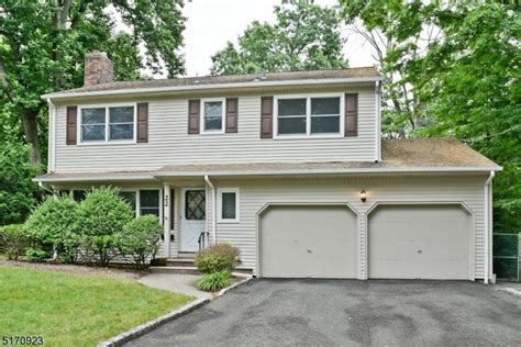 Livingston, NJ Real Estate - Livingston Homes for Sale | realtor.com®