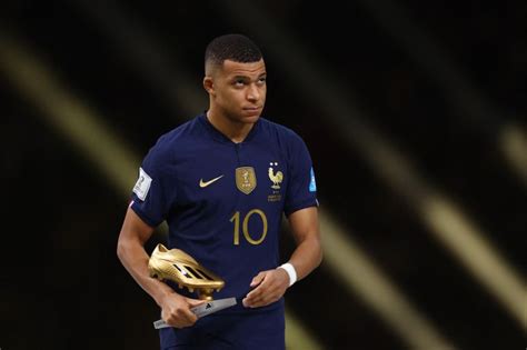 Kylian Mbappe wins World Cup Golden Boot award, beating Messi | Qatar ...