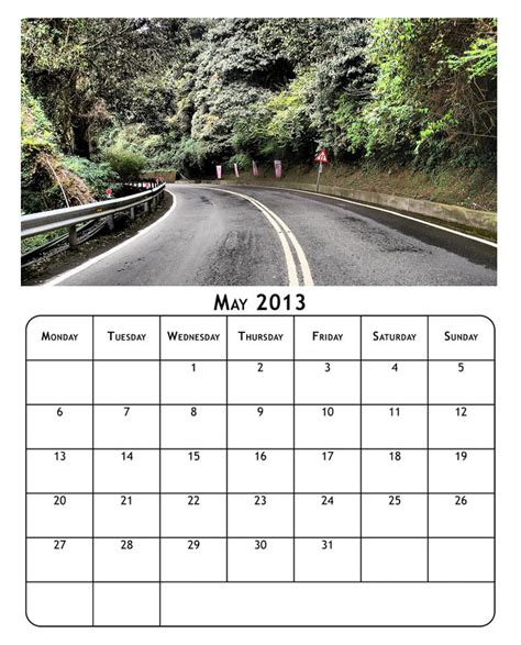 Free Printable Calendar 2018: May 2013 calendar