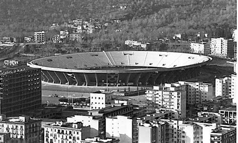 Rappresenta Il Principale Impianto Sportivo Della Citt Di Napoli