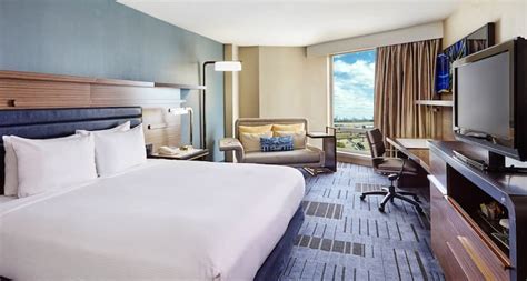 Hilton Newark, NJ Airport Hotel close to New York City