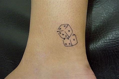 220+ Dice Tattoo Designs with Meanings (2020) Traditional DnD ideas ...