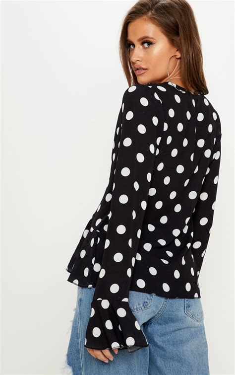 Black Polka Dot Tie Front Blouse Tops Prettylittlething