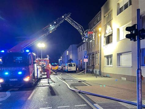 Wohnungsbrand In Bergheim Personen Verletzt