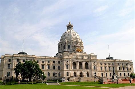 Tours of Minnesota State Capitol Return