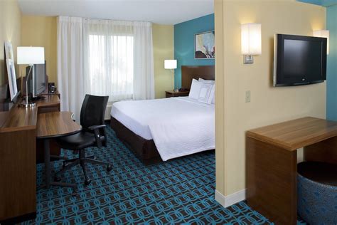 Fairfield Inn & Suites Lake Buena Vista in Marriott Village Orlando ...