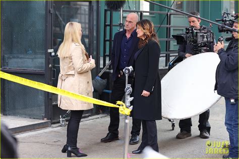 Mariska Hargitay And Christopher Meloni Reunite With Kelli Giddish For