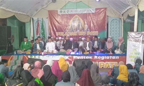 Pelajar Nu Pati Bersholawat Dimeriahkan Ratusan Kader Pcnu Pati