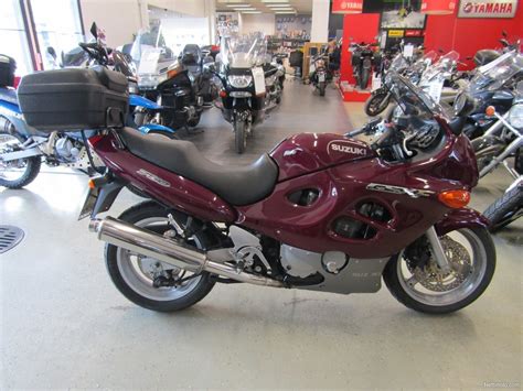 Suzuki GSX 750 F 750 cm³ 1999 Seinäjoki Moottoripyörä Nettimoto