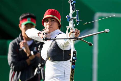 Alejandra Valencia buscará ser profeta en su tierra