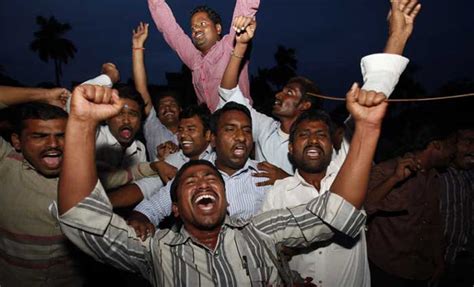 United Andhra Leaders Call For Bandh Today As Cabinet Clears Telangana