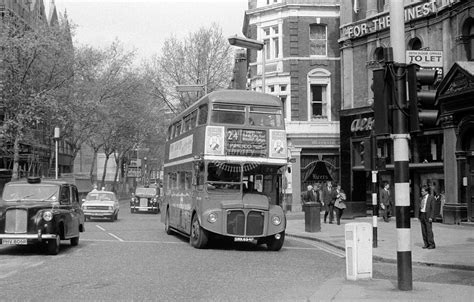 The Transport Library London Transport Aec Routemaster Class Rml