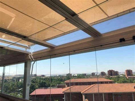 Instalación techo móvil de cristal con toldo Veranda integrado Madrid