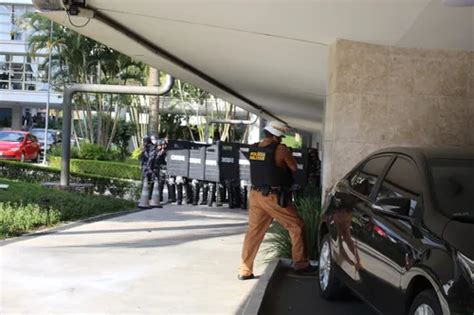 Manifestantes S O Presos Durante Protesto Contra Pol Tica