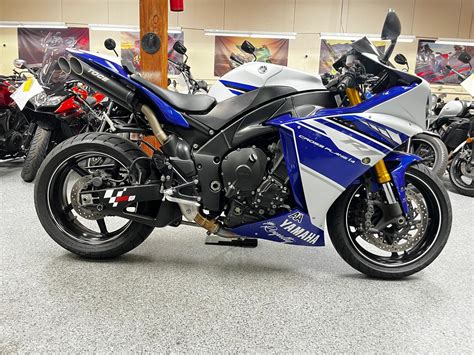 Buy 2014 Yamaha R1 Motorcycle - 17000 Miles | AK Motors