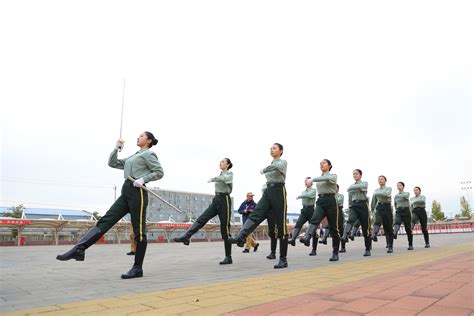 北师大国旗护卫队在第十二届北京高校国旗护卫队展示赛中荣获一等奖 北京师范大学新闻网