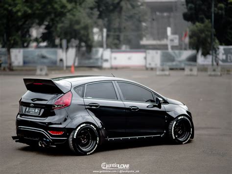 Ford Fiesta Modifikasi Toedjoe Retail