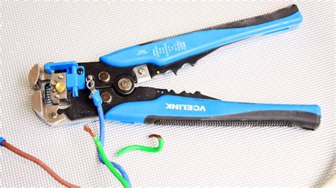 Vcelink Self Adjusting Wire Stripper Review With Video Pliersman