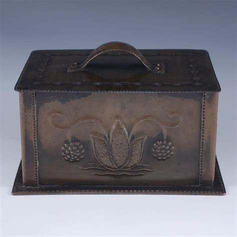 Titus Omega Arts Crafts Copper Tobacco Box