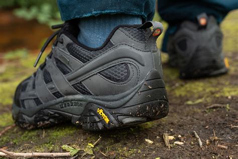 Cut in half: Merrell Moab 2 GTX Review | RunRepeat