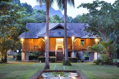 Unique Thai Style Beach Front Bedroom House With Island View For