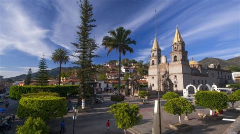 Cómo Es Uno De Los Pueblos Donde El Cártel Jalisco Tiene Escuelas Del