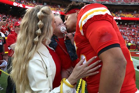 La Esposa De Patrick Mahomes Brittany Mahomes Cambia Los Tacones Por