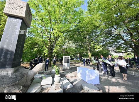 Japanese Prime Minister Fumio Kishida His Wife Yuko South Koreas President Yoon Suk Yeol And