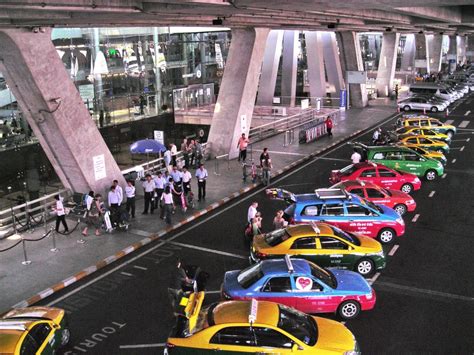 Bangkok Airport Open Amid Taxi Drivers' Protest Alerts