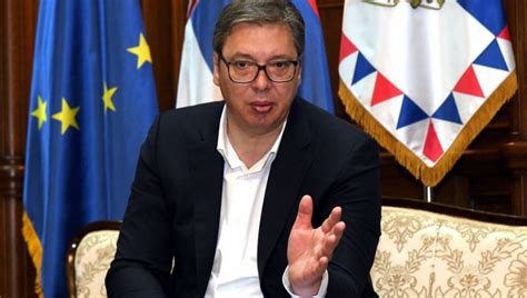 VUČIĆ RAZGOVARAO SA URSULOM FON DER LAJEN Srbija odlučna da nastavi