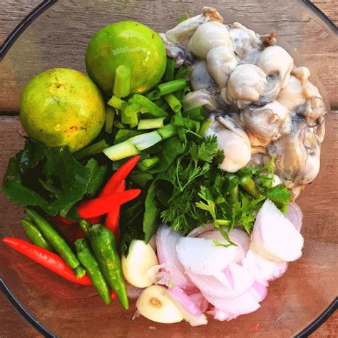 A Thai Raw Oysters Recipe With Seafood Sauce | Nutrition Adventures