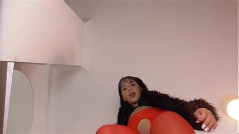 Peludas En La Playa Search XVIDEOS