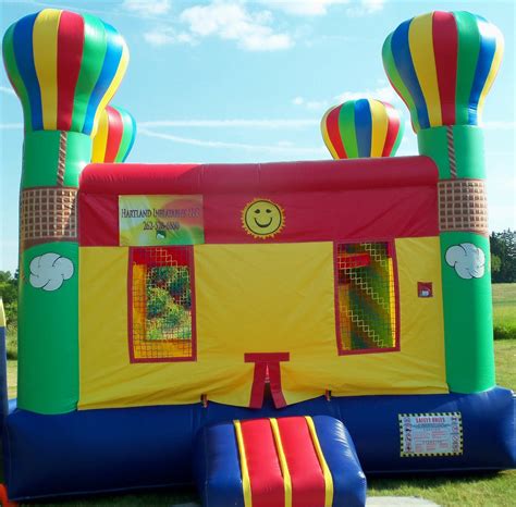 Bounce House Rentals| Hartland Inflatables-Sussex,Pewaukee,Oconomowoc ...